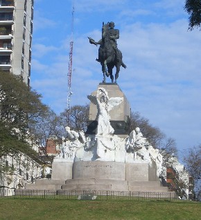 Plaza y Monumento Bartolom Mitre